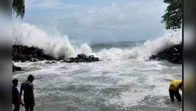 നീണ്ടകരയിൽ മത്സ്യബന്ധന വള്ളം മുങ്ങി മൂന്ന് പേരെ കാണാതായി