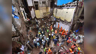 मुंबई: डोंगरी में बिल्डिंग हादसे के बाद ऐक्शन में बीएमसी