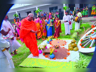 ಜಾನಪದ ಉಳಿವು ಅವಶ್ಯ