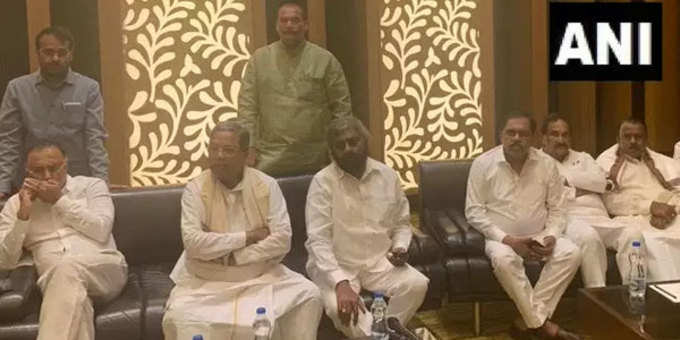ताज विवांता होटल में कांग्रेस विधायक दल की बैठक