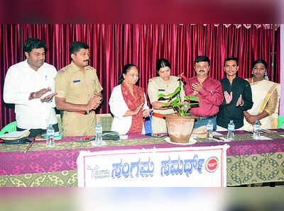 ತೃತೀಯ ಲಿಂಗಿಗಳಿಗೂ ಸಮಾಜದಲ್ಲಿ ಬದುಕುವ ಹಕ್ಕಿದೆ