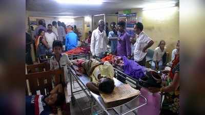 बीएचयू में डॉक्‍टरों की हड़ताल से मरीज परेशान, सुरक्षा गार्डों ने तीमारदार को पीटा