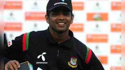 रज्जाक की हैट-ट्रिक से जीता बांग्लादेश