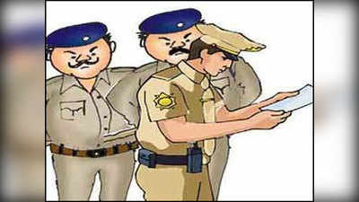 यूपी: शिकायत दर्ज कराने गई लड़की पर पुलिसकर्मी ने कसा तंज, विडियो वायरल