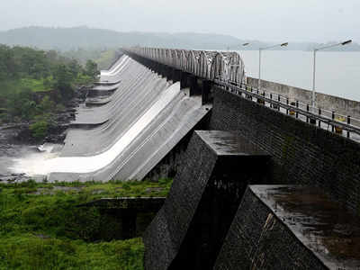 मुंबईला पाणीपुरवठा करणारं तानसा धरण ओव्हरफ्लो