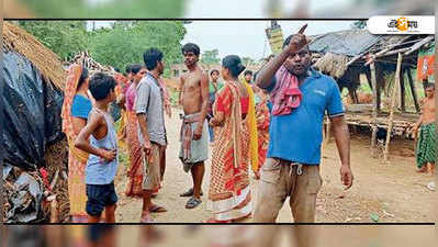 স্কুলের সামনেই দেদার বোমা, হাত ফাটল শিশুর