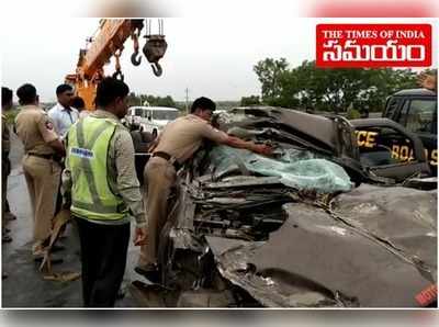 శ్రీవారి దర్శనం చేసుకుని వెళ్తుండగా ప్రమాదం.. నలుగురి మృతి