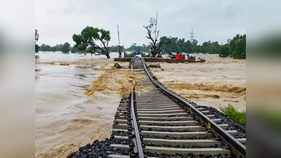 बिहार में बाढ़ का कहर: अब तक 127 लोगों की मौत, समस्तीपुर-दरभंगा रेलमार्ग पर ट्रेनें थमीं