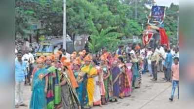 ಸಮಾಜದ ಏಳ್ಗೆಗೆ ಒಗ್ಗಟ್ಟಿನಿಂದ ಶ್ರಮಿಸಿ