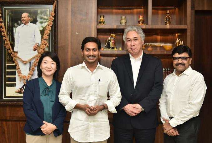 Jagan with Japan Consulate General1.