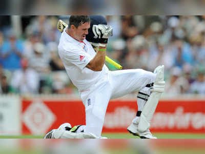 एशेज टेस्टः पीटरसन की डबल सेंचुरी, इंग्लैंड मजबूत