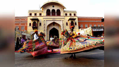 तीज के दौरान जयपुर में हैं तो खाना न भूलें ये मिठाइयां