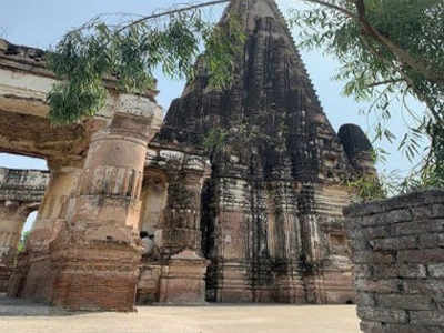 पाकमधील प्राचीन हिंदू मंदिर ७२ वर्षांनंतर खुले