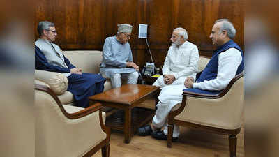 प्रधानमंत्री नरेंद्र मोदी से उमर अब्दुल्ला ने की मुलाकात, बोले- 2019 में ही करा लिए जाएं चुनाव