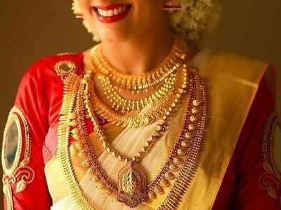 Today Gold Rate: శుభవార్త.. భారీగా తగ్గిన బంగారం ధర.. వెండి మాత్రం..