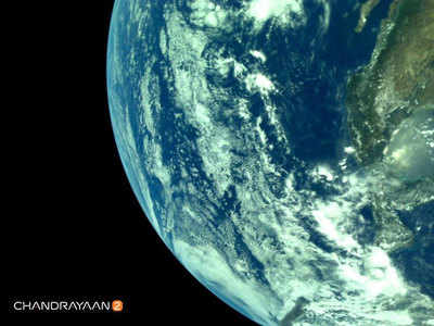 चंद्रयान-2 की भेजी तस्वीरें इसरो ने की शेयर, दिखा अंतरिक्ष से पृथ्वी का नजारा