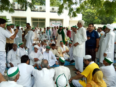 मेरठ: बिजली दरों में बढ़ोत्तरी के खिलाफ अनिश्चितकालीन धरने पर भारतीय किसान यूनियन