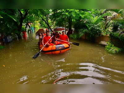 पूरस्थितीमुळे १३ हजार नागरिकांचे स्थलांतर