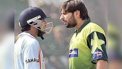 Shahid Afridi బాధపడకు లెక్క సరిచేస్తాం: గంభీర్