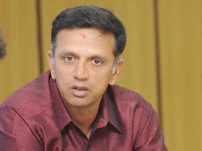 द्रविड़ को बीसीसीआई आचरण अधिकारी ने हितों के टकराव का नोटिस दिया