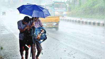 Kerala Rains: മഴ ശക്തം; ഏഴ് ജില്ലകളിൽ ഇന്ന് സ്കൂളുകൾക്ക് അവധി