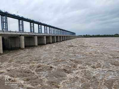 ಮಹಾಮಳೆಗೆ ಕರ್ನಾಟಕ ತತ್ತರ: ಕ್ಷಣ ಕ್ಷಣದ ಮಾಹಿತಿ