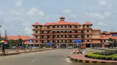 Kochi Airport Shut Down: റൺവേയിൽ വെള്ളം; നെടുമ്പാശേരി വിമാനത്താവളം അടച്ചു