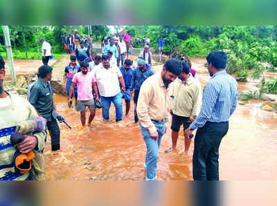 ಕಡೂರು ಭಾಗದಲ್ಲೂ ಜನಜೀವನ ಅಸ್ತವ್ಯಸ್ತ