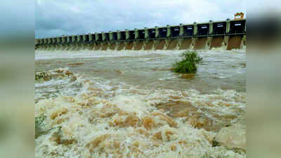 8 ಗ್ರಾಮಗಳಿಗೆ ನುಗ್ಗಿದ ಕೃಷ್ಣಾ ನೀರು 
ಮುದ್ದೇಬಿಹಾಳ ಕುಂಚಗನೂರ ಸಂಪರ್ಕ ಕಡಿತ