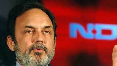 Mumbai Airport: NDTV ప్రణయ్ రాయ్ దంపతులు అదుపులోకి.. విదేశాలకు వెళ్తూ.. 