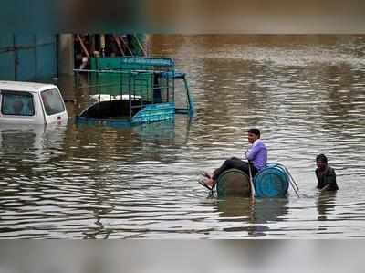 চার বছরে বন্যায় দেশে মৃত ৬৮০০