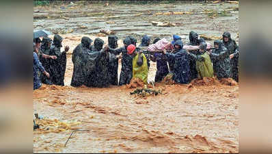 केरल, कर्नाटक और महाराष्ट्र में बारिश और बाढ़ से हाहाकार, अब तक 93 की मौत, रेस्क्यू ऑपरेशन जारी