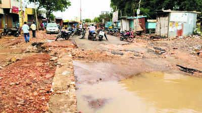 ನೆರೆ ಕಮ್ಮಿಯಾದರೂ ಇನ್ನೂ ಆತಂಕ