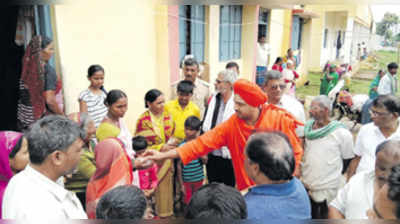 ಸಂತ್ರಸ್ತರಿಗೆ ಸದಾಶಿವ ಶ್ರೀ ಸಾಂತ್ವನ