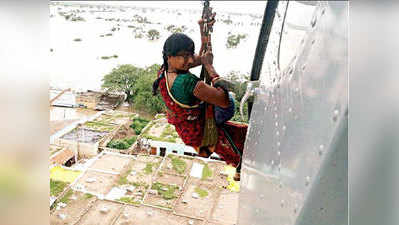 गुजरात से केरल तक बाढ़ का कहर, 125 से ज्यादा मौतें, अमित शाह कर्नाटक में करेंगे हवाई सर्वे