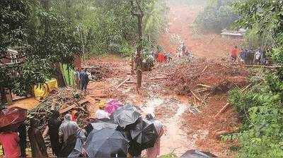 ഉറ്റവരെ കാത്ത് നിറകണ്ണുകളോടെ ബന്ധുക്കൾ: കവളപ്പാറയിൽ രക്ഷാദൗത്യം തുടങ്ങി