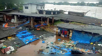 മഹാരാഷ്ട്ര പ്രളയസഹായം 2 ദിവസം വെള്ളത്തിൽ കഴിഞ്ഞവർക്ക് മാത്രം; വിവാദം