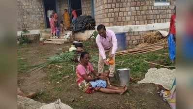 ಕಾಳಜಿ ಕೇಂದ್ರದಲ್ಲಿ ಬಾಣಂತಿಯರ ಆರೋಗ್ಯ ತಪಾಸಣೆ, ಹಸುಗೂಸಿಗೆ ಎಣ್ಣೆ ಸ್ನಾನ