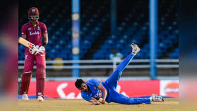 IND vs WI 2nd ODI: അമ്പരപ്പിക്കുന്ന ക്യാച്ചും തകർപ്പൻ ബൗളിങും; ഭുവിയാണ് ഹീറോ!