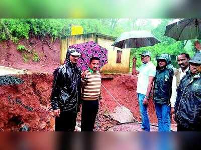 ಜಾಂಬೋಟಿ ಶಾಲೆ ಕಟ್ಟಡ ಕುಸಿತ