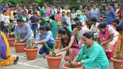 নানকের জন্মদিন, প্রসাদে ভক্তদের গাছের চারা দেবে দিল্লির সব গুরুদ্বারা!