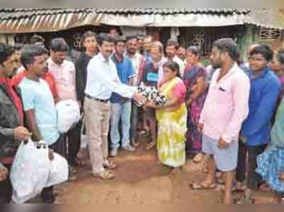 ನೆರೆ ಸಂತ್ರಸ್ತರಿಗೆ ಪರಿಹಾರ ಸಾಮಗ್ರಿ ವಿತರಣೆ