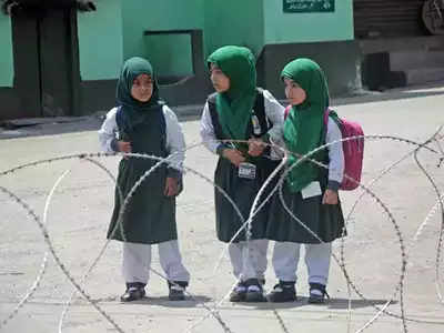श्रीनगरच्या १९० हून अधिक प्राथमिक शाळा सुरू