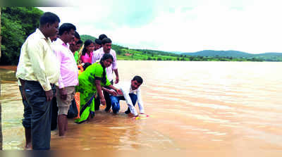 ಮೈದುಂಬಿದ ಮದಗದ ಕೆರೆಗೆ ಬಾಗಿನ