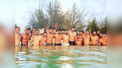 Team India: ஆண்டிகுவா பீச்சில் ‘கிங்’ கோலி உட்பட இந்திய வீரர்கள் ஒரே என்ஜாய்!