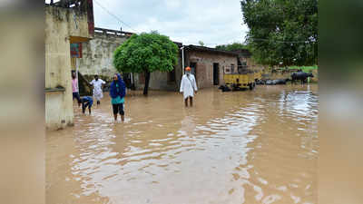 पंजाब-हरियाणा में बाढ़ जैसे हालात, कई गांव डूबे, बचाव कार्य जारी