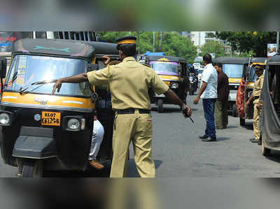 ചെളി തെറിപ്പിച്ച കാറുകാരന് മർദ്ദനം; ഓട്ടോക്കാരൻ്റെ ലൈസൻസ് പോയി