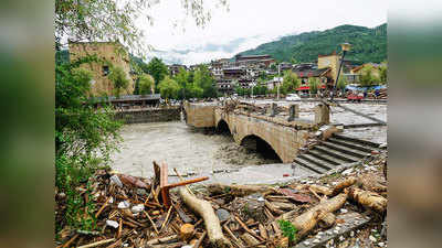 चीन में भूस्खलन-बाढ़ में 9 की मौत, 35 लापता
