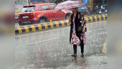 दिल्ली एनसीआर में झमाझम बारिश से मौसम सुहाना