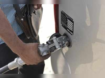 Petrol Price: இன்னைக்கு பெட்ரோல் விலை ஏறிருக்கா? இறங்கிருக்கா?